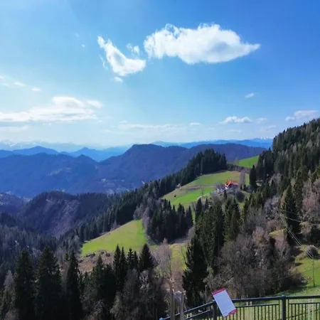 Hiking And Wellness Getaway *